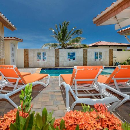 Villa Swiss Paradise With Private Pool Palm Beach Bagian luar foto