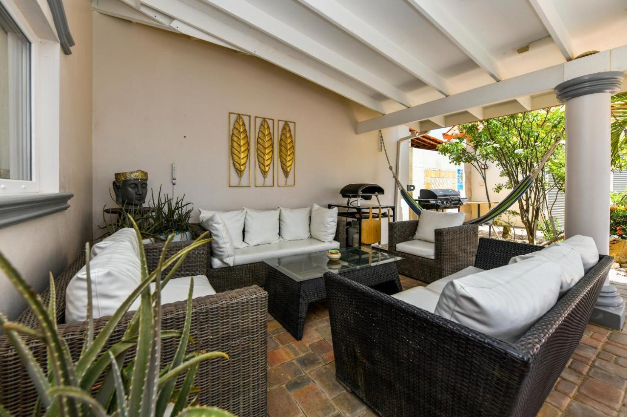 Villa Swiss Paradise With Private Pool Palm Beach Bagian luar foto