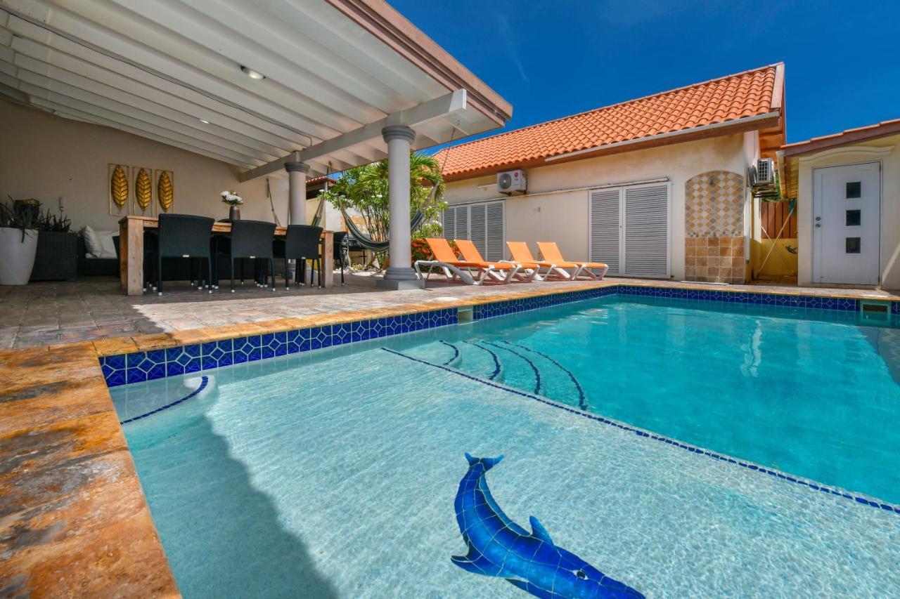 Villa Swiss Paradise With Private Pool Palm Beach Bagian luar foto