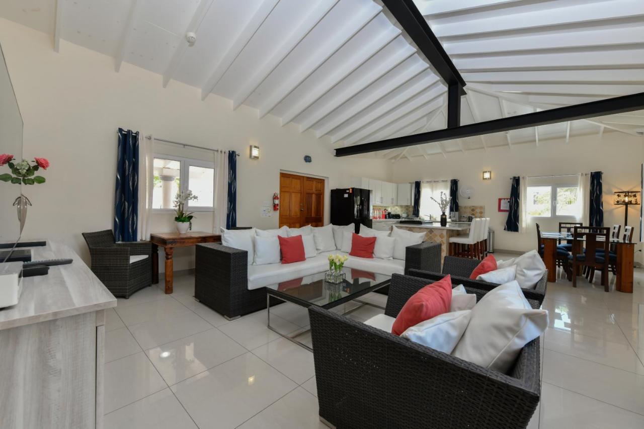 Villa Swiss Paradise With Private Pool Palm Beach Bagian luar foto