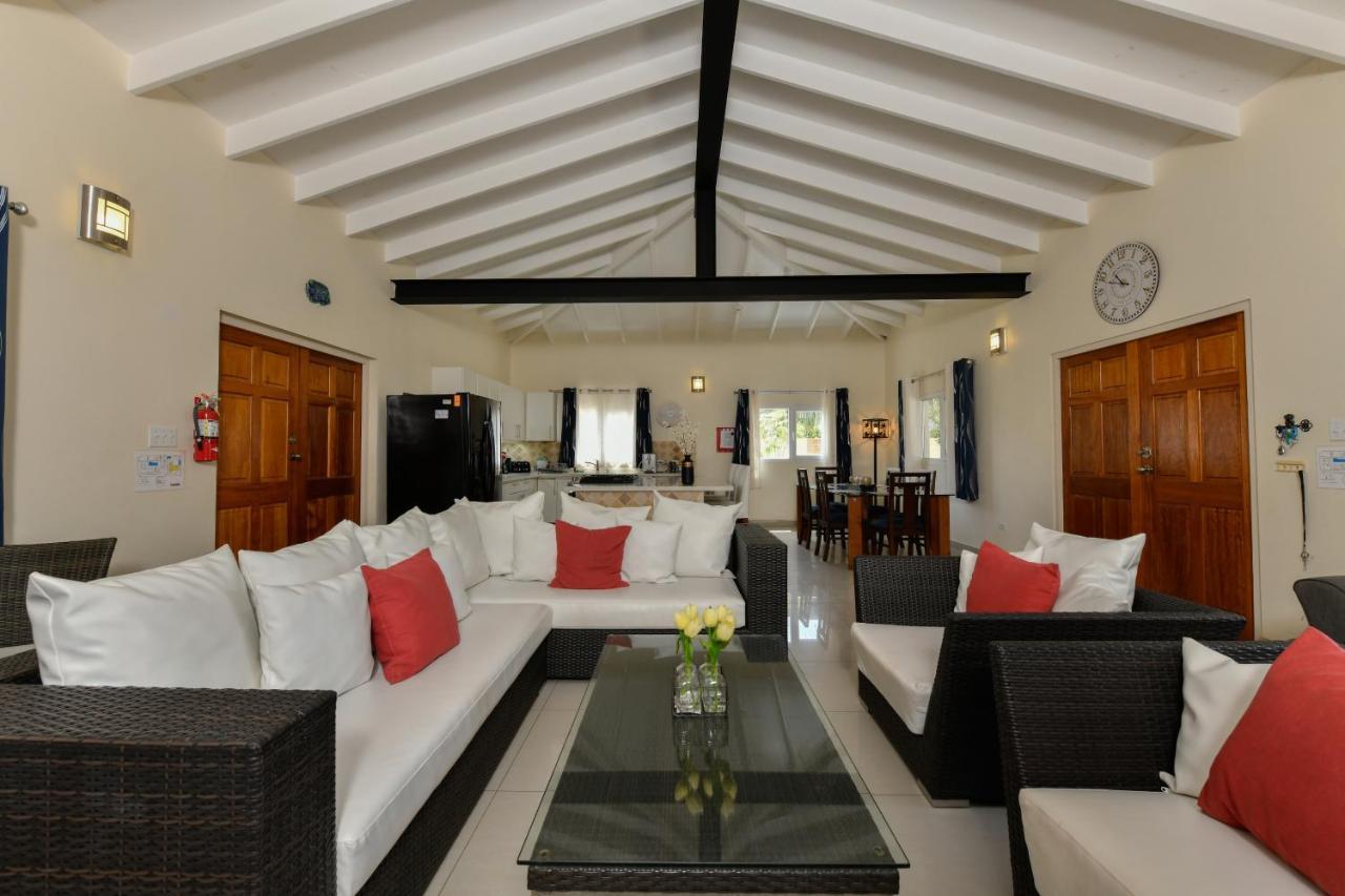 Villa Swiss Paradise With Private Pool Palm Beach Bagian luar foto