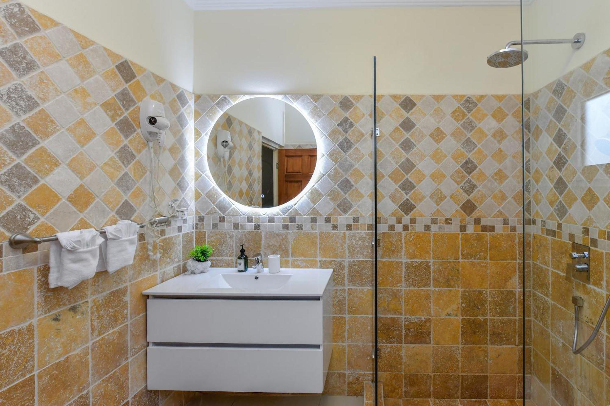Villa Swiss Paradise With Private Pool Palm Beach Bagian luar foto